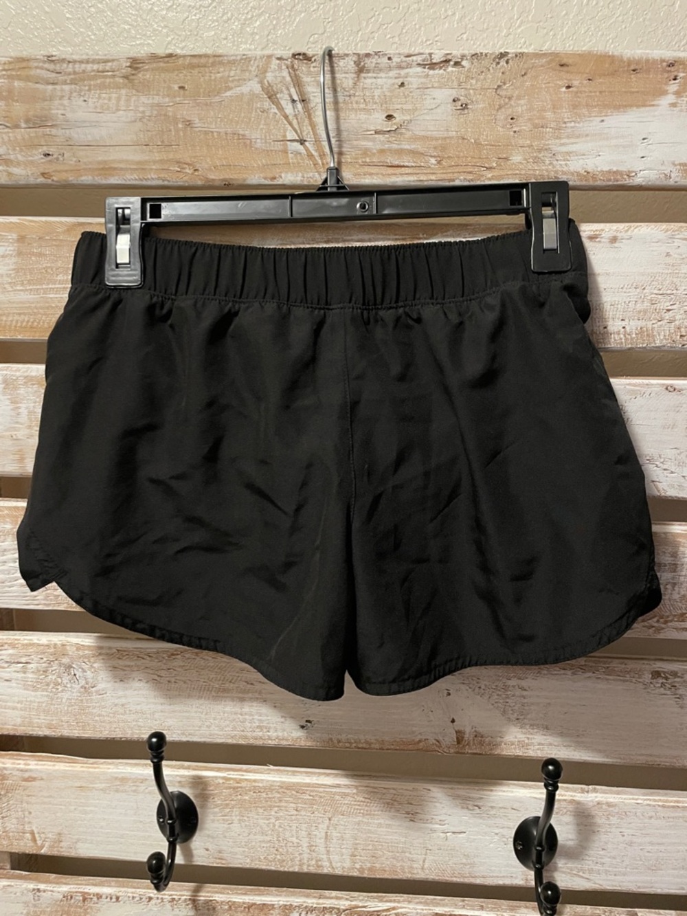 🔥🔥 3/$20
Girls Old Navy Go-Dry Cool Elastic-Waist Active Shorts Size 14-16 | XL